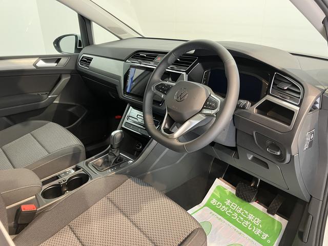 ＶＷ ゴルフトゥーランＴＳＩ　コンフォートラインナビ　バックモニター　Ｂｌｕｅｔｏｏｔｈ　ＥＴＣ　クルーズコントロール　プッシュスタート　アイドリングストップ　電動パーキング　オートライト　ＬＥＤヘッドライト　障害物センサー　衝突被害軽減システム（愛媛県）の中古車