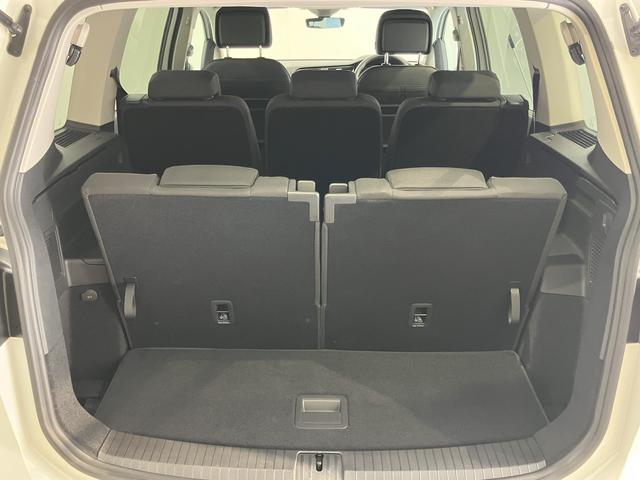 ＶＷ ゴルフトゥーランＴＳＩ　コンフォートラインナビ　バックモニター　Ｂｌｕｅｔｏｏｔｈ　ＥＴＣ　クルーズコントロール　プッシュスタート　アイドリングストップ　電動パーキング　オートライト　ＬＥＤヘッドライト　障害物センサー　衝突被害軽減システム（愛媛県）の中古車