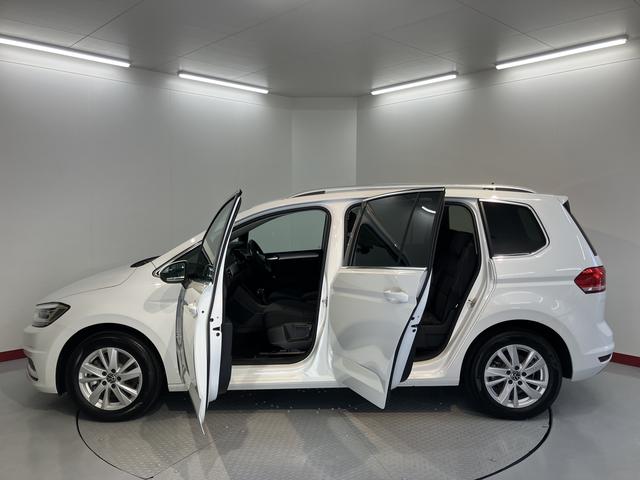 ＶＷ ゴルフトゥーランＴＳＩ　コンフォートラインナビ　バックモニター　Ｂｌｕｅｔｏｏｔｈ　ＥＴＣ　クルーズコントロール　プッシュスタート　アイドリングストップ　電動パーキング　オートライト　ＬＥＤヘッドライト　障害物センサー　衝突被害軽減システム（愛媛県）の中古車