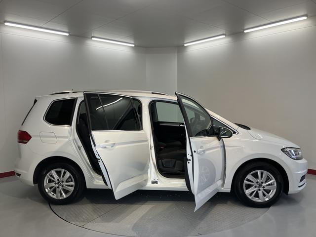 ＶＷ ゴルフトゥーランＴＳＩ　コンフォートラインナビ　バックモニター　Ｂｌｕｅｔｏｏｔｈ　ＥＴＣ　クルーズコントロール　プッシュスタート　アイドリングストップ　電動パーキング　オートライト　ＬＥＤヘッドライト　障害物センサー　衝突被害軽減システム（愛媛県）の中古車