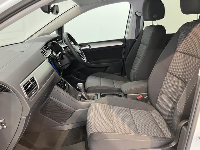 ＶＷ ゴルフトゥーランＴＳＩ　コンフォートラインナビ　バックモニター　Ｂｌｕｅｔｏｏｔｈ　ＥＴＣ　クルーズコントロール　プッシュスタート　アイドリングストップ　電動パーキング　オートライト　ＬＥＤヘッドライト　障害物センサー　衝突被害軽減システム（愛媛県）の中古車