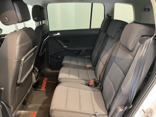 ＶＷ ゴルフトゥーランＴＳＩ　コンフォートラインナビ　バックモニター　Ｂｌｕｅｔｏｏｔｈ　ＥＴＣ　クルーズコントロール　プッシュスタート　アイドリングストップ　電動パーキング　オートライト　ＬＥＤヘッドライト　障害物センサー　衝突被害軽減システム（愛媛県）の中古車