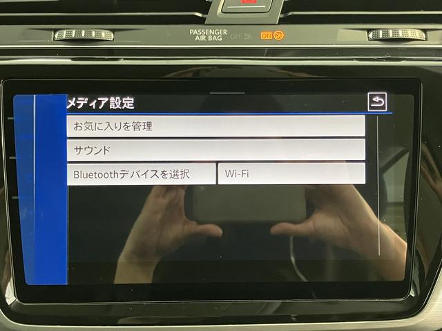 ＶＷ ゴルフトゥーランＴＳＩ　コンフォートラインナビ　バックモニター　Ｂｌｕｅｔｏｏｔｈ　ＥＴＣ　クルーズコントロール　プッシュスタート　アイドリングストップ　電動パーキング　オートライト　ＬＥＤヘッドライト　障害物センサー　衝突被害軽減システム（愛媛県）の中古車