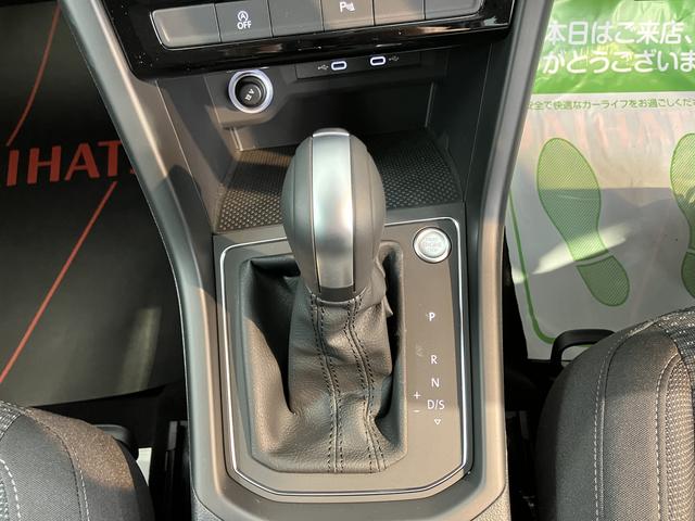 ＶＷ ゴルフトゥーランＴＳＩ　コンフォートラインナビ　バックモニター　Ｂｌｕｅｔｏｏｔｈ　ＥＴＣ　クルーズコントロール　プッシュスタート　アイドリングストップ　電動パーキング　オートライト　ＬＥＤヘッドライト　障害物センサー　衝突被害軽減システム（愛媛県）の中古車