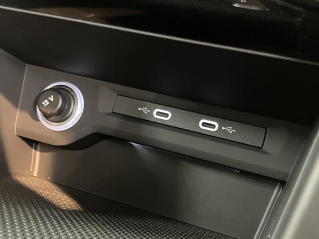 ＶＷ ゴルフトゥーランＴＳＩ　コンフォートラインナビ　バックモニター　Ｂｌｕｅｔｏｏｔｈ　ＥＴＣ　クルーズコントロール　プッシュスタート　アイドリングストップ　電動パーキング　オートライト　ＬＥＤヘッドライト　障害物センサー　衝突被害軽減システム（愛媛県）の中古車