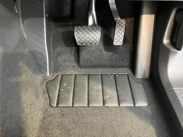 ＶＷ ゴルフトゥーランＴＳＩ　コンフォートラインナビ　バックモニター　Ｂｌｕｅｔｏｏｔｈ　ＥＴＣ　クルーズコントロール　プッシュスタート　アイドリングストップ　電動パーキング　オートライト　ＬＥＤヘッドライト　障害物センサー　衝突被害軽減システム（愛媛県）の中古車