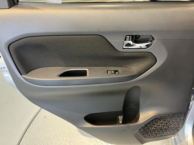 ムーヴＸリミテッド　ＳＡIIIＣＤ　ＤＶＤ　バックモニター　ＵＳＢ　Ｂｌｕｅｔｏｏｔｈ　運転席シートヒーター　アイドリングストップ　ベンチシート　オートライト　電動格納ドアミラー　キーフリーシステム（愛媛県）の中古車