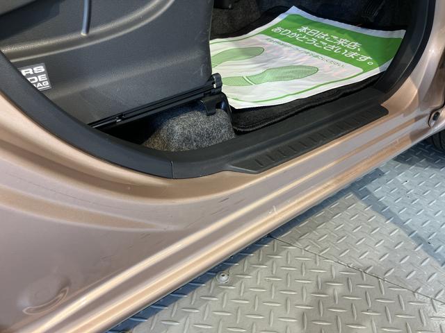 タントＸ　ＶＳ　ＳＡIII純正ナビ　パノラマモニター　フルセグＴＶ　ＣＤ　ＤＶＤ　ＵＳＢ　Ｂｌｕｅｔｏｏｔｈ　ＥＴＣ　両側電動スライドドア　運転席シートヒーター　オートライ　ＬＥＤヘッドライト　アイドリングストップ　キーフリー（愛媛県）の中古車