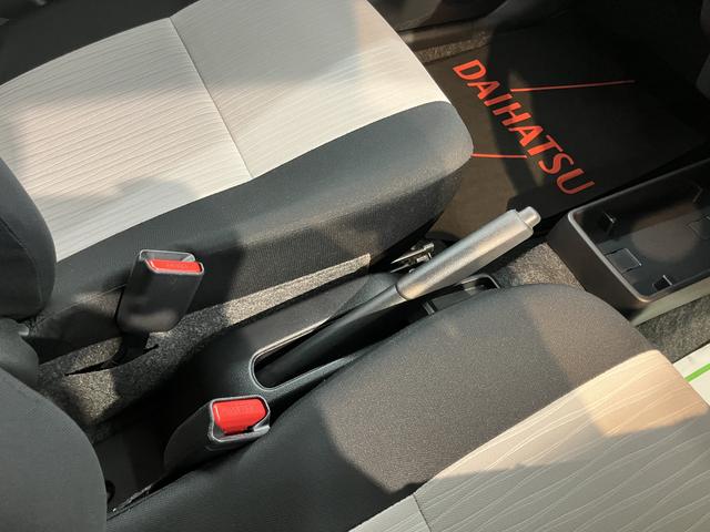 ミライースＬ　ＳＡIII　１０ｔｈアニバーサリーエディション純正ナビ　バックモニター　フルセグＴＶ　ＣＤ　ＤＶＤ　ＵＳＢ　Ｂｌｕｅｔｏｏｔｈ　ドラレコ　ＥＴＣ　障害物センサー　アイドリングストップ　オートライト　キーレスエントリー（愛媛県）の中古車