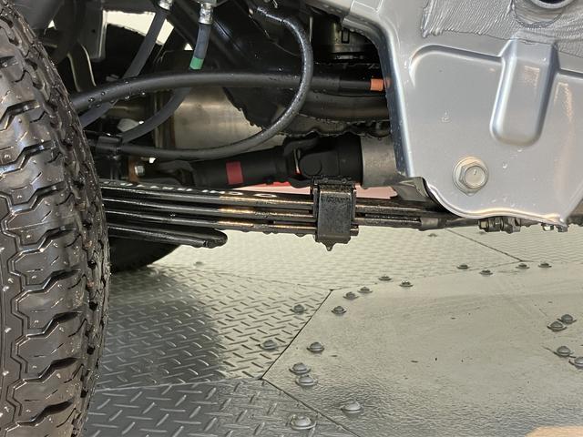 ハイゼットトラックスタンダード　農用スペシャル４ＷＤ　ＣＶＴ車　オートライト　荷台作業灯　障害物センサー　アイドリングストップ　マニュアルエアコン　パワステ　ＡＢＳ　ラジオ　運転席エアバッグ　助手席エアバッグ（愛媛県）の中古車