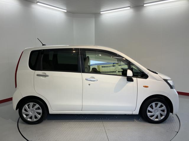 ムーヴＬ２ＷＤ　ＣＶＴ車　ＣＤ　ラジオ　アイドリングストップ　ベンチシート　電動格納ドアミラー　マニュアルエアコン　パワステ　パワーウィンドウ　キーレスエントリー（愛媛県）の中古車