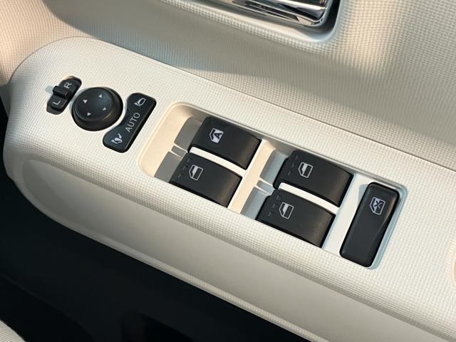 ムーヴキャンバスストライプスG両側電動スライドドア 前席シートヒーター オートライト LEDヘッドライト 障害物センサー プッシュスタート アイドリングストップ ベンチシート 電動パーキング 電動格納ドアミラー バックカメラ装着車(愛媛県)の中古車