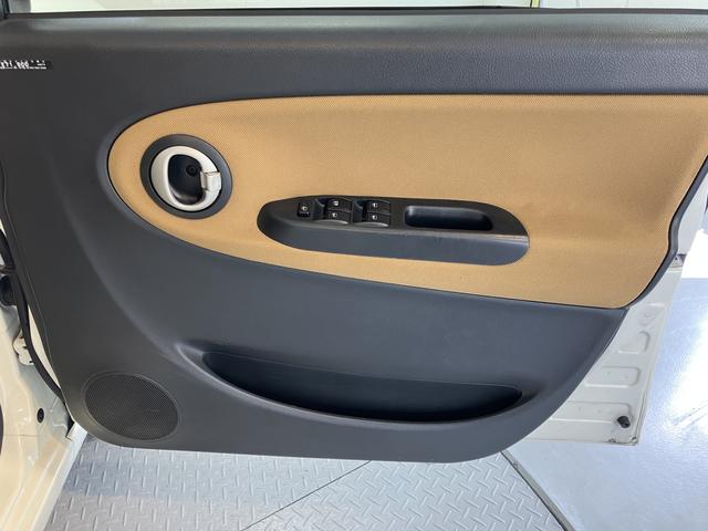 ミラジーノＬ２ＷＤ　オートマチック車　ＣＤ　ラジオ　マニュアルエアコン　パワステ　パワーウィンドウ　キーレスエントリー　電動格納ドアミラー（愛媛県）の中古車