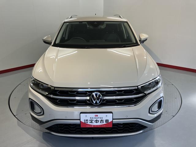 VW T−ロックTDI スタイル純正ナビ バックモニター Bluetooth ラジオ プッシュスタート アイドリングストップ オートライト LEDヘッドライト クルーズコントロール 電動パーキング 電動格納ドアミラー(愛媛県)の中古車