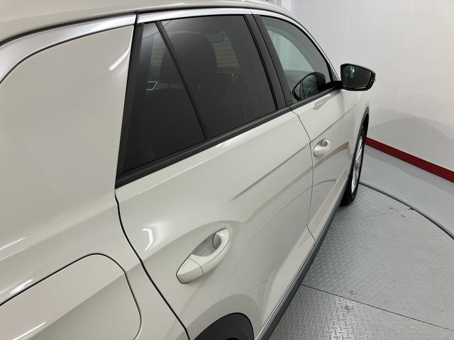 VW T−ロックTDI スタイル純正ナビ バックモニター Bluetooth ラジオ プッシュスタート アイドリングストップ オートライト LEDヘッドライト クルーズコントロール 電動パーキング 電動格納ドアミラー(愛媛県)の中古車