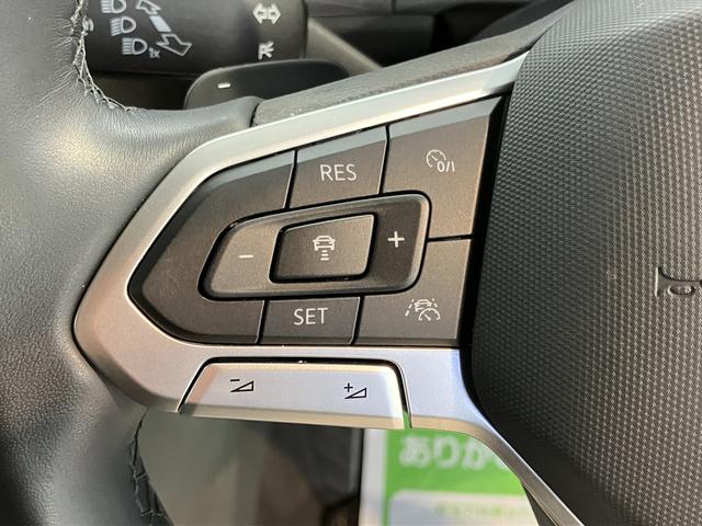 VW T−ロックTDI スタイル純正ナビ バックモニター Bluetooth ラジオ プッシュスタート アイドリングストップ オートライト LEDヘッドライト クルーズコントロール 電動パーキング 電動格納ドアミラー(愛媛県)の中古車