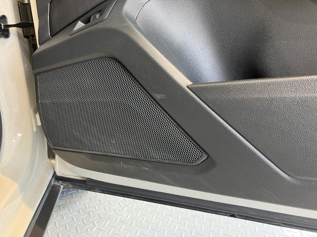 VW T−ロックTDI スタイル純正ナビ バックモニター Bluetooth ラジオ プッシュスタート アイドリングストップ オートライト LEDヘッドライト クルーズコントロール 電動パーキング 電動格納ドアミラー(愛媛県)の中古車