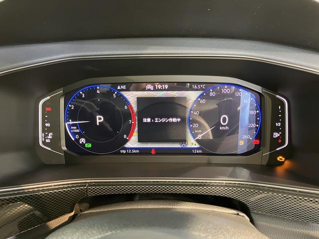 ＶＷ Ｔ−クロスＴＳＩ　スタイル２ＷＤ　アダプティブクルーズコントロール　オートライト　ＬＥＤヘッドライト　運転席・助手席シートヒーター　純正ナビ　コーナーセンサー　アイドリングストップ車　純正アルミホイール　　ＥＴＣ車載器（愛媛県）の中古車