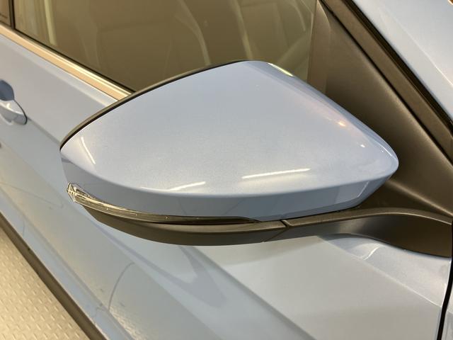 ＶＷ Ｔ−クロスＴＳＩ　スタイル２ＷＤ　アダプティブクルーズコントロール　オートライト　ＬＥＤヘッドライト　運転席・助手席シートヒーター　純正ナビ　コーナーセンサー　アイドリングストップ車　純正アルミホイール　　ＥＴＣ車載器（愛媛県）の中古車