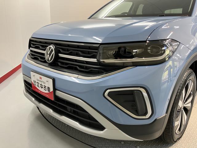 ＶＷ Ｔ−クロスＴＳＩ　スタイル２ＷＤ　アダプティブクルーズコントロール　オートライト　ＬＥＤヘッドライト　運転席・助手席シートヒーター　純正ナビ　コーナーセンサー　アイドリングストップ車　純正アルミホイール　　ＥＴＣ車載器（愛媛県）の中古車