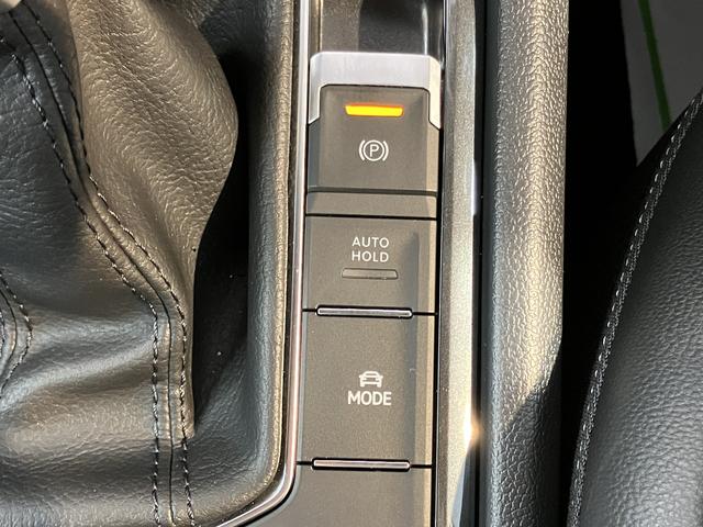 VW ティグアンTSI ファーストエディション純正ナビ パノラマモニター Bluetooth 全席シートヒーター ハンドルヒーター LEDヘッドライト クルーズコントロール プッシュスタート アイドリングストップ 電動格納ドアミラー ETC(愛媛県)の中古車