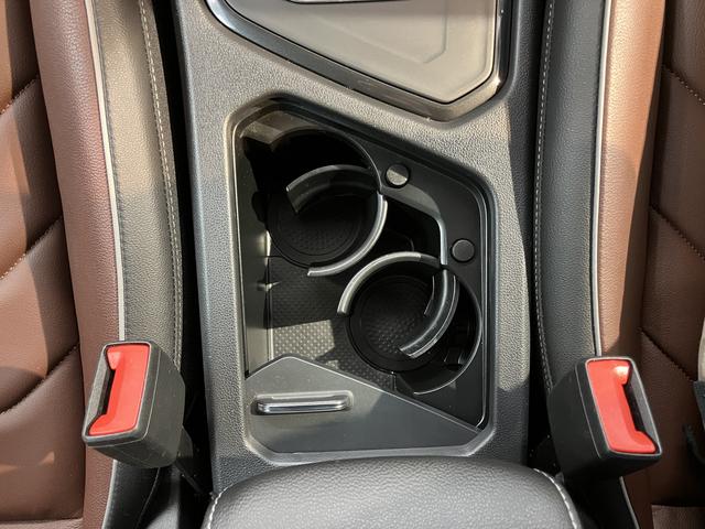 VW ティグアンTSI ファーストエディション純正ナビ パノラマモニター Bluetooth 全席シートヒーター ハンドルヒーター LEDヘッドライト クルーズコントロール プッシュスタート アイドリングストップ 電動格納ドアミラー ETC(愛媛県)の中古車