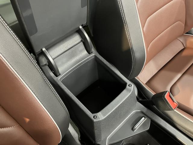 VW ティグアンTSI ファーストエディション純正ナビ パノラマモニター Bluetooth 全席シートヒーター ハンドルヒーター LEDヘッドライト クルーズコントロール プッシュスタート アイドリングストップ 電動格納ドアミラー ETC(愛媛県)の中古車