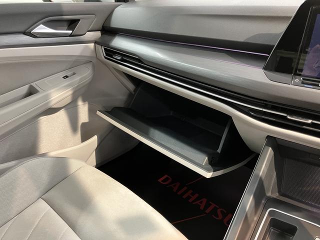 ＶＷ ゴルフヴァリアントｅＴＳＩ　スタイル純正ナビ　バックモニター　フルセグＴＶ　ＥＴＣ　Ｂｌｕｅｔｏｏｔｈ　クルーズコントロール　電動パーキング　プッシュスタート　前席シートヒーター　電動リヤゲート　電動格納ドアミラー（愛媛県）の中古車