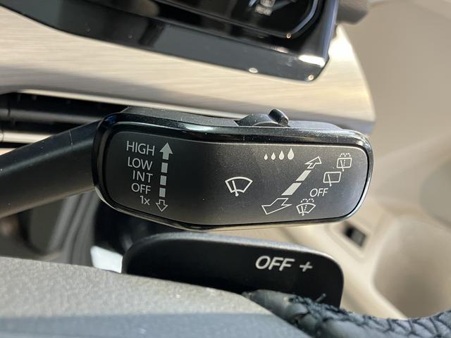 ＶＷ ゴルフヴァリアントｅＴＳＩ　スタイル純正ナビ　バックモニター　フルセグＴＶ　ＥＴＣ　Ｂｌｕｅｔｏｏｔｈ　クルーズコントロール　電動パーキング　プッシュスタート　前席シートヒーター　電動リヤゲート　電動格納ドアミラー（愛媛県）の中古車