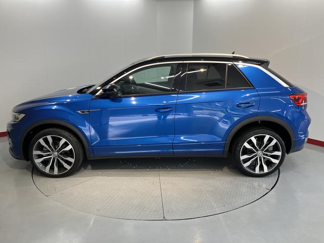 ＶＷ Ｔ−ロックＴＤＩ　Ｒライン純正ナビ　フルセグＴＶ　バックカメラ　ＥＴＣ車載器　クルーズコントロール　オートライト　ＬＥＤヘッドライト　プッシュスタート　電動パーキング　パワーバックドア　アルミホイール（愛媛県）の中古車