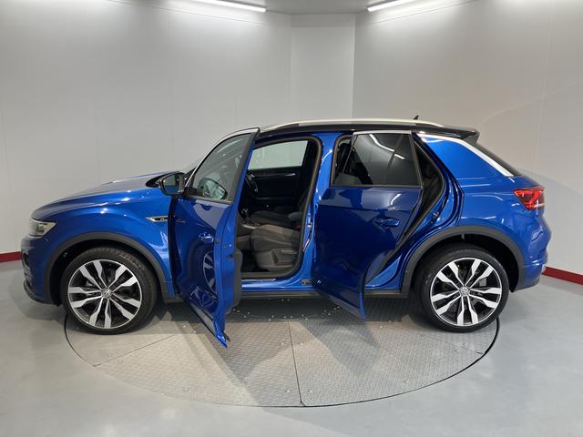 ＶＷ Ｔ−ロックＴＤＩ　Ｒライン純正ナビ　フルセグＴＶ　バックカメラ　ＥＴＣ車載器　クルーズコントロール　オートライト　ＬＥＤヘッドライト　プッシュスタート　電動パーキング　パワーバックドア　アルミホイール（愛媛県）の中古車