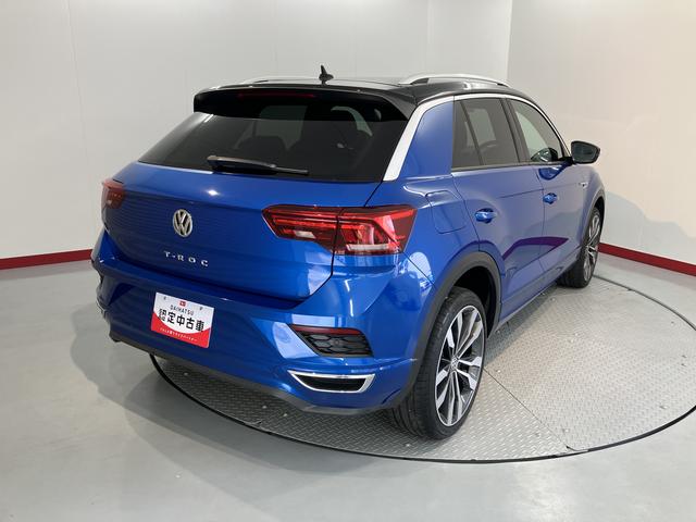 ＶＷ Ｔ−ロックＴＤＩ　Ｒライン純正ナビ　フルセグＴＶ　バックカメラ　ＥＴＣ車載器　クルーズコントロール　オートライト　ＬＥＤヘッドライト　プッシュスタート　電動パーキング　パワーバックドア　アルミホイール（愛媛県）の中古車