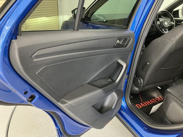 ＶＷ Ｔ−ロックＴＤＩ　Ｒライン純正ナビ　フルセグＴＶ　バックカメラ　ＥＴＣ車載器　クルーズコントロール　オートライト　ＬＥＤヘッドライト　プッシュスタート　電動パーキング　パワーバックドア　アルミホイール（愛媛県）の中古車