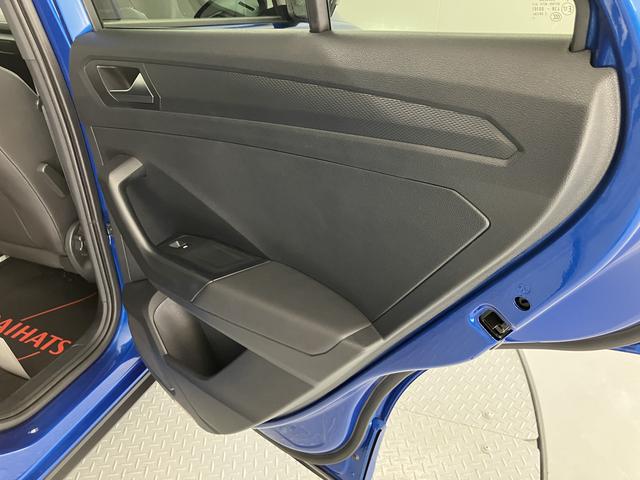 ＶＷ Ｔ−ロックＴＤＩ　Ｒライン純正ナビ　フルセグＴＶ　バックカメラ　ＥＴＣ車載器　クルーズコントロール　オートライト　ＬＥＤヘッドライト　プッシュスタート　電動パーキング　パワーバックドア　アルミホイール（愛媛県）の中古車