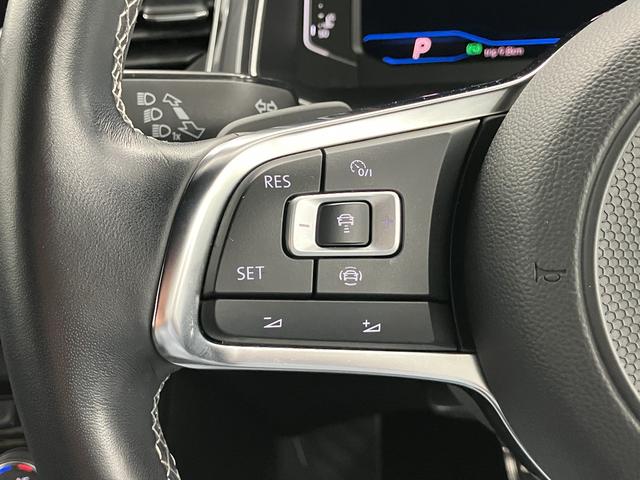 ＶＷ Ｔ−ロックＴＤＩ　Ｒライン純正ナビ　フルセグＴＶ　バックカメラ　ＥＴＣ車載器　クルーズコントロール　オートライト　ＬＥＤヘッドライト　プッシュスタート　電動パーキング　パワーバックドア　アルミホイール（愛媛県）の中古車