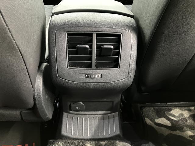 ＶＷ Ｔ−ロックＴＤＩ　Ｒライン純正ナビ　フルセグＴＶ　バックカメラ　ＥＴＣ車載器　クルーズコントロール　オートライト　ＬＥＤヘッドライト　プッシュスタート　電動パーキング　パワーバックドア　アルミホイール（愛媛県）の中古車