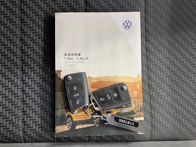 ＶＷ Ｔ−ロックＴＤＩ　Ｒライン純正ナビ　フルセグＴＶ　バックカメラ　ＥＴＣ車載器　クルーズコントロール　オートライト　ＬＥＤヘッドライト　プッシュスタート　電動パーキング　パワーバックドア　アルミホイール（愛媛県）の中古車