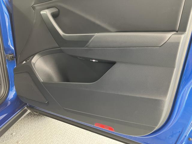 ＶＷ Ｔ−ロックＴＤＩ　Ｒライン純正ナビ　フルセグＴＶ　バックカメラ　ＥＴＣ車載器　クルーズコントロール　オートライト　ＬＥＤヘッドライト　プッシュスタート　電動パーキング　パワーバックドア　アルミホイール（愛媛県）の中古車