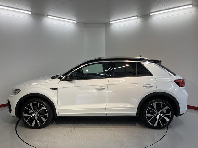 ＶＷ Ｔ−ロックＴＤＩ　４モーション　Ｒライン純正ナビ　Ｂｌｕｅｔｏｏｔｈ　オートライト　ＬＥＤヘッドライト　プッシュスタート　アイドリングストップ　障害物センサー　クルーズコントロール　電動パーキング　前席シートヒーター　電動格納ドアミラー（愛媛県）の中古車