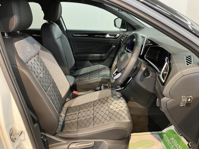 ＶＷ Ｔ−ロックＴＤＩ　４モーション　Ｒライン純正ナビ　Ｂｌｕｅｔｏｏｔｈ　オートライト　ＬＥＤヘッドライト　プッシュスタート　アイドリングストップ　障害物センサー　クルーズコントロール　電動パーキング　前席シートヒーター　電動格納ドアミラー（愛媛県）の中古車