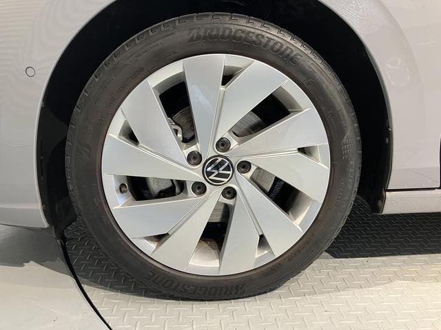 ＶＷ ゴルフｅＴＳＩスタイルプッシュスタート　電動パーキングブレーキ　オートブレーキホールド　オートライト　オートマチックハイビーム　ＬＥＤヘッドライト　リヤフォグランプ　運転席・助手席シートヒーター　パーキングアシスト　２ＷＤ（愛媛県）の中古車