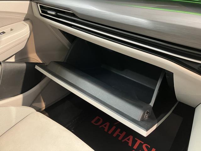 ＶＷ ゴルフｅＴＳＩスタイルプッシュスタート　電動パーキングブレーキ　オートブレーキホールド　オートライト　オートマチックハイビーム　ＬＥＤヘッドライト　リヤフォグランプ　運転席・助手席シートヒーター　パーキングアシスト　２ＷＤ（愛媛県）の中古車