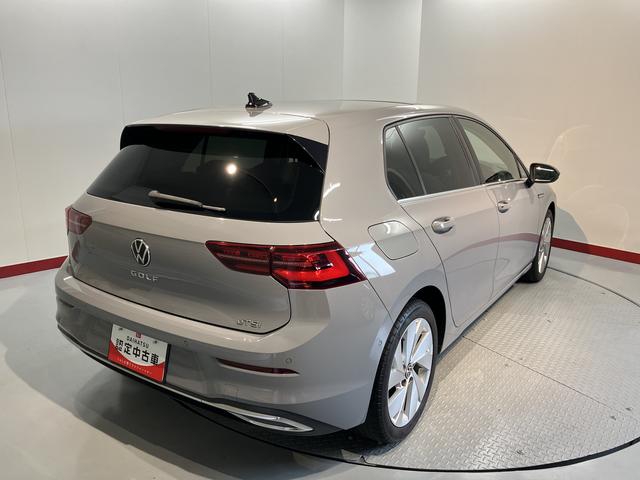 ＶＷ ゴルフｅＴＳＩスタイルプッシュスタート　電動パーキングブレーキ　オートブレーキホールド　オートライト　オートマチックハイビーム　ＬＥＤヘッドライト　リヤフォグランプ　運転席・助手席シートヒーター　パーキングアシスト　２ＷＤ（愛媛県）の中古車
