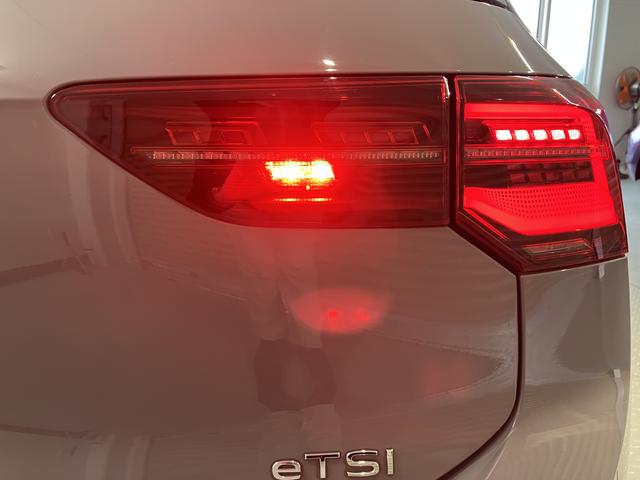 ＶＷ ゴルフｅＴＳＩスタイルプッシュスタート　電動パーキングブレーキ　オートブレーキホールド　オートライト　オートマチックハイビーム　ＬＥＤヘッドライト　リヤフォグランプ　運転席・助手席シートヒーター　パーキングアシスト　２ＷＤ（愛媛県）の中古車