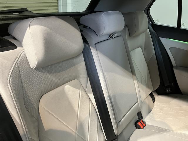 ＶＷ ゴルフｅＴＳＩスタイルプッシュスタート　電動パーキングブレーキ　オートブレーキホールド　オートライト　オートマチックハイビーム　ＬＥＤヘッドライト　リヤフォグランプ　運転席・助手席シートヒーター　パーキングアシスト　２ＷＤ（愛媛県）の中古車