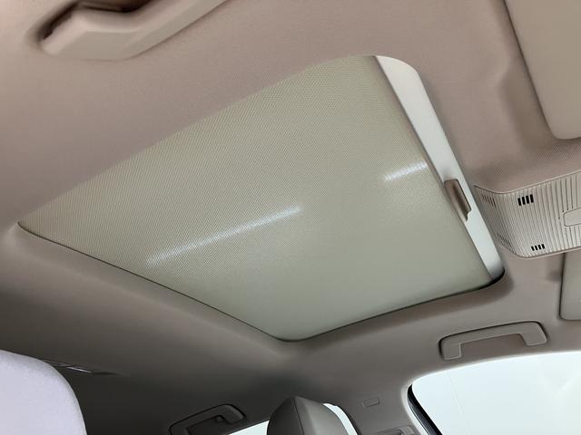 ＶＷ ゴルフｅＴＳＩスタイルプッシュスタート　電動パーキングブレーキ　オートブレーキホールド　オートライト　オートマチックハイビーム　ＬＥＤヘッドライト　リヤフォグランプ　運転席・助手席シートヒーター　パーキングアシスト　２ＷＤ（愛媛県）の中古車