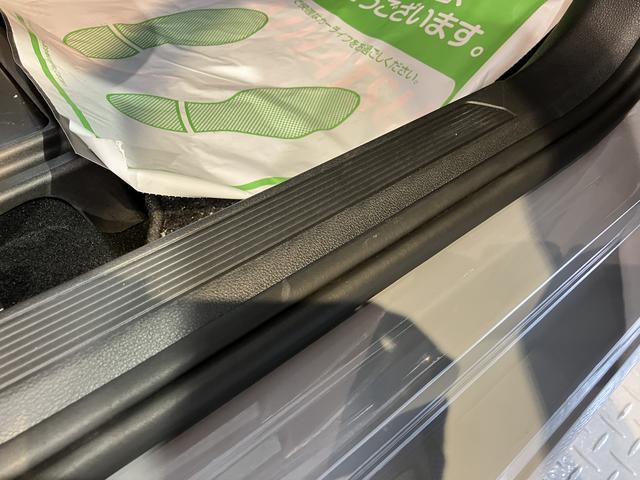 ＶＷ ゴルフｅＴＳＩスタイルプッシュスタート　電動パーキングブレーキ　オートブレーキホールド　オートライト　オートマチックハイビーム　ＬＥＤヘッドライト　リヤフォグランプ　運転席・助手席シートヒーター　パーキングアシスト　２ＷＤ（愛媛県）の中古車