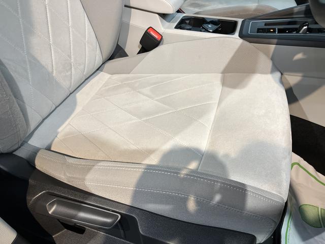 ＶＷ ゴルフｅＴＳＩスタイルプッシュスタート　電動パーキングブレーキ　オートブレーキホールド　オートライト　オートマチックハイビーム　ＬＥＤヘッドライト　リヤフォグランプ　運転席・助手席シートヒーター　パーキングアシスト　２ＷＤ（愛媛県）の中古車