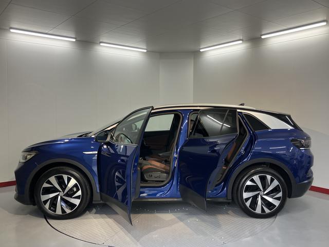 VW ID.4プロ ローンチエディションディスプレイオーディオ パノラマモニター オートエアコン オートライト LEDヘッドライト クルーズコントロール ETC車載器 電動パーキング アルミホイール リアフォグランプ(愛媛県)の中古車