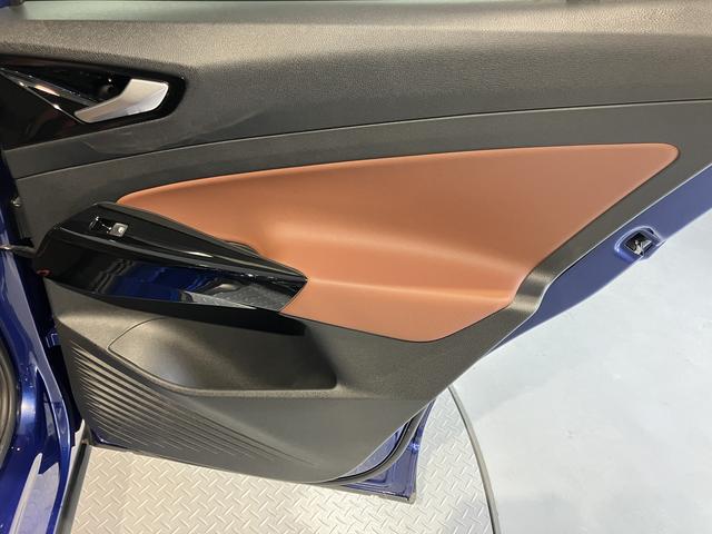 VW ID.4プロ ローンチエディションディスプレイオーディオ パノラマモニター オートエアコン オートライト LEDヘッドライト クルーズコントロール ETC車載器 電動パーキング アルミホイール リアフォグランプ(愛媛県)の中古車